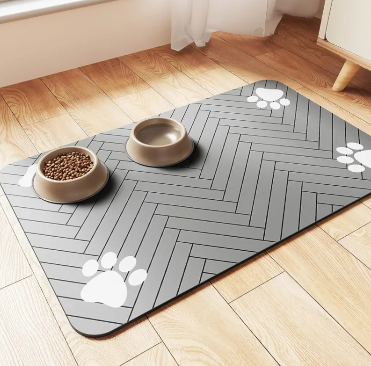 CozyTail™ Stay Clean Bowl Mat